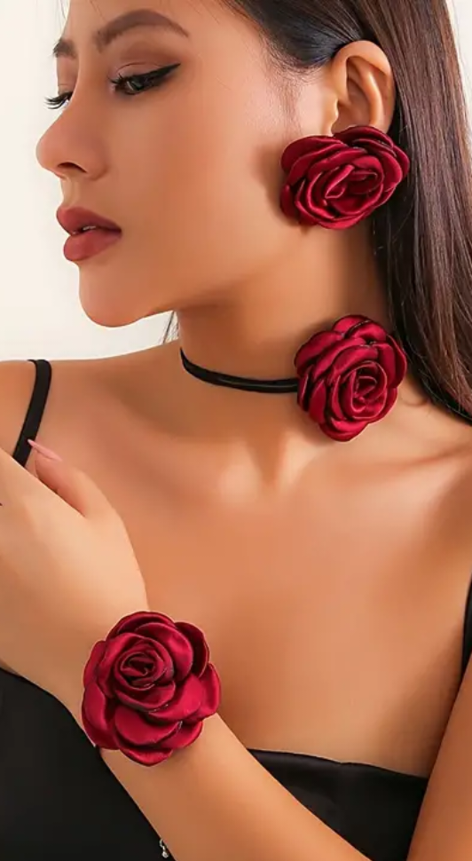 3 Pc Rose Necklace Set