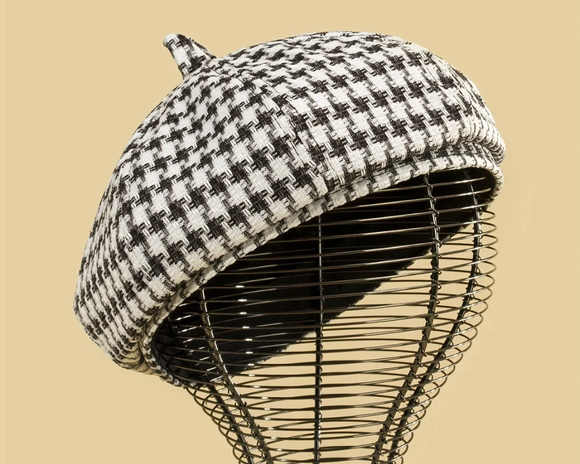 Classic Houndstooth Beret